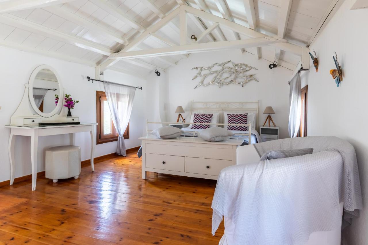 Villa Fotini Kalivi In Raches Panormos  Zewnętrze zdjęcie